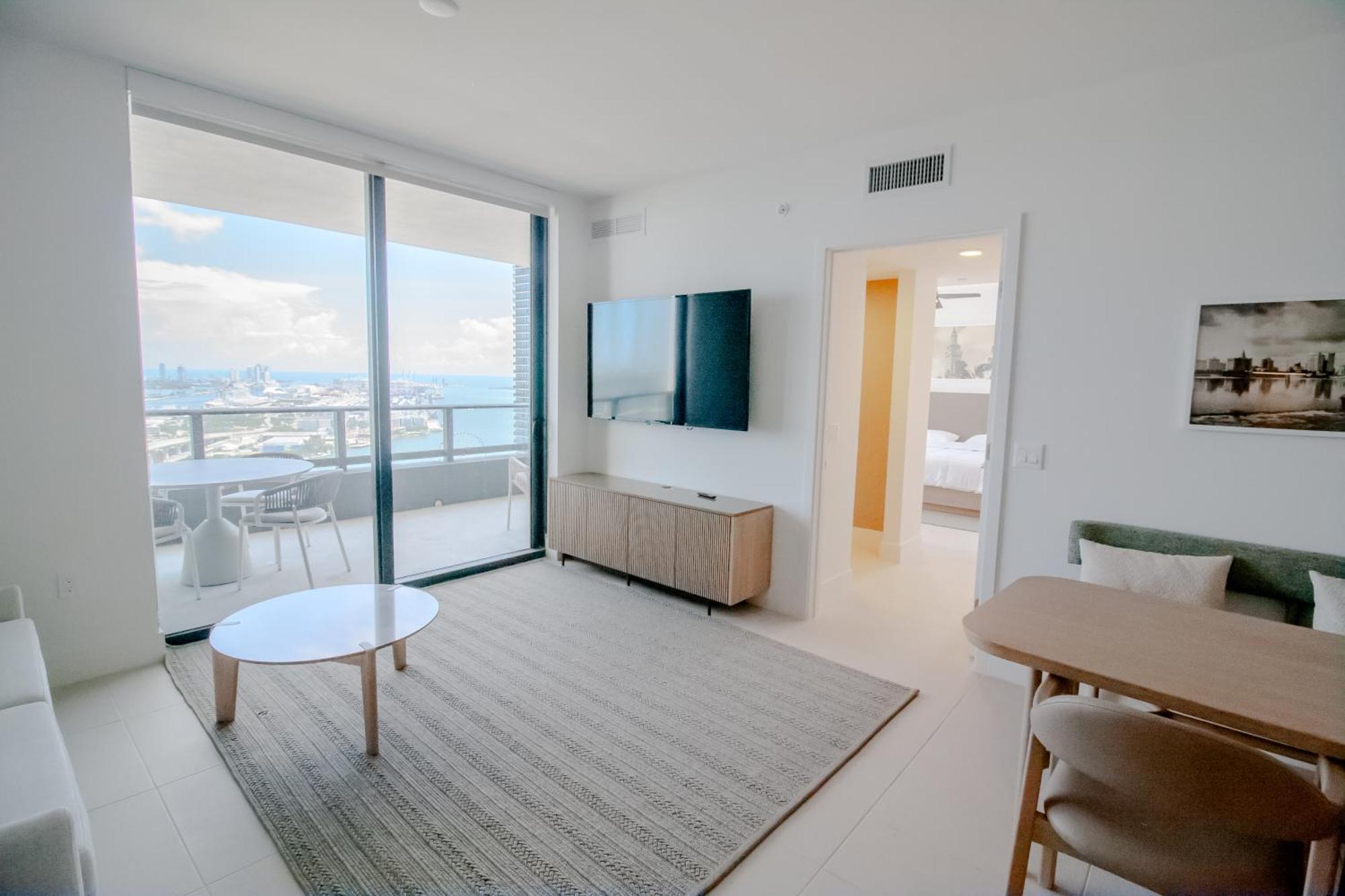 Luxurious 3 Bedroom With A View Apartamento *